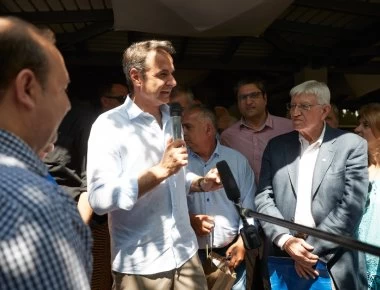 Στην Αρχαία Ολυμπία ο Κυριάκος Μητσοτάκης: «Πρέπει να πείσουμε και τους αμφιταλαντευόμενους συμπολίτες μας»